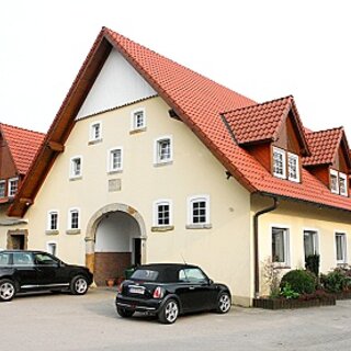 Renoviertes Gebäude des Hauptsitzes von Wesseler